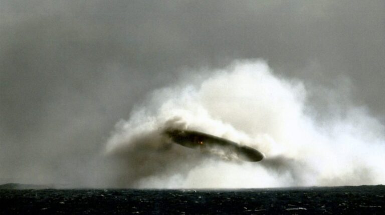 Navy unveils images and video of unidentified craft spotted over the seas: A perplexing UFO observation